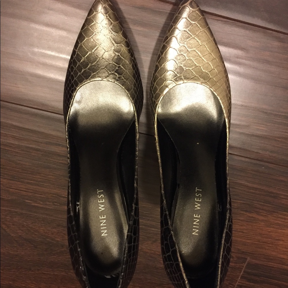 2 Toned Nine West